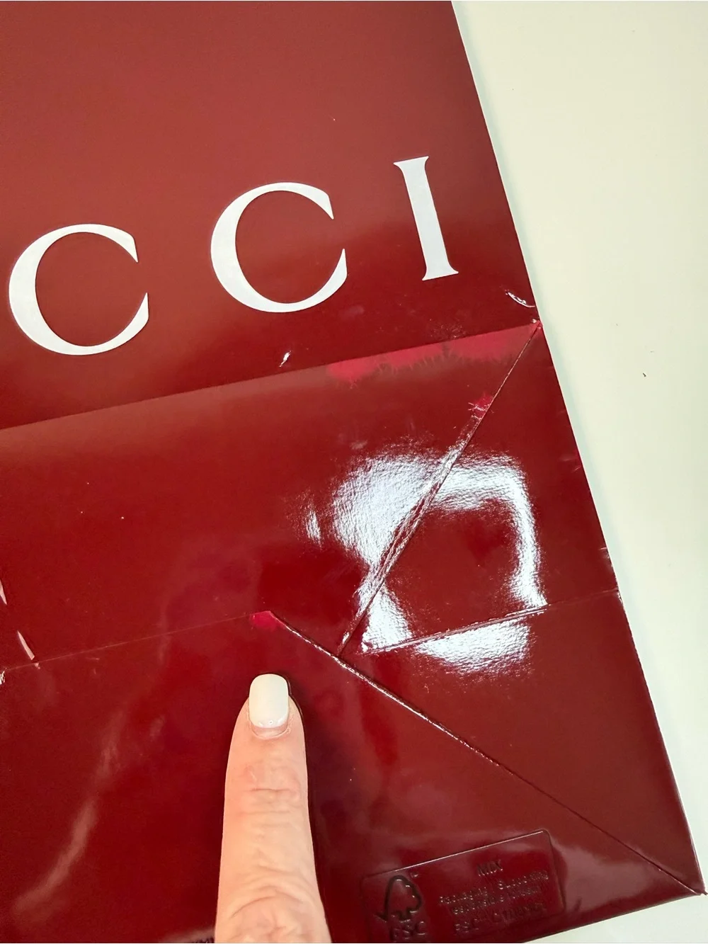Gucci Large Burgundy Glossy Shopping Bag + Matching Card Envelope Packaging